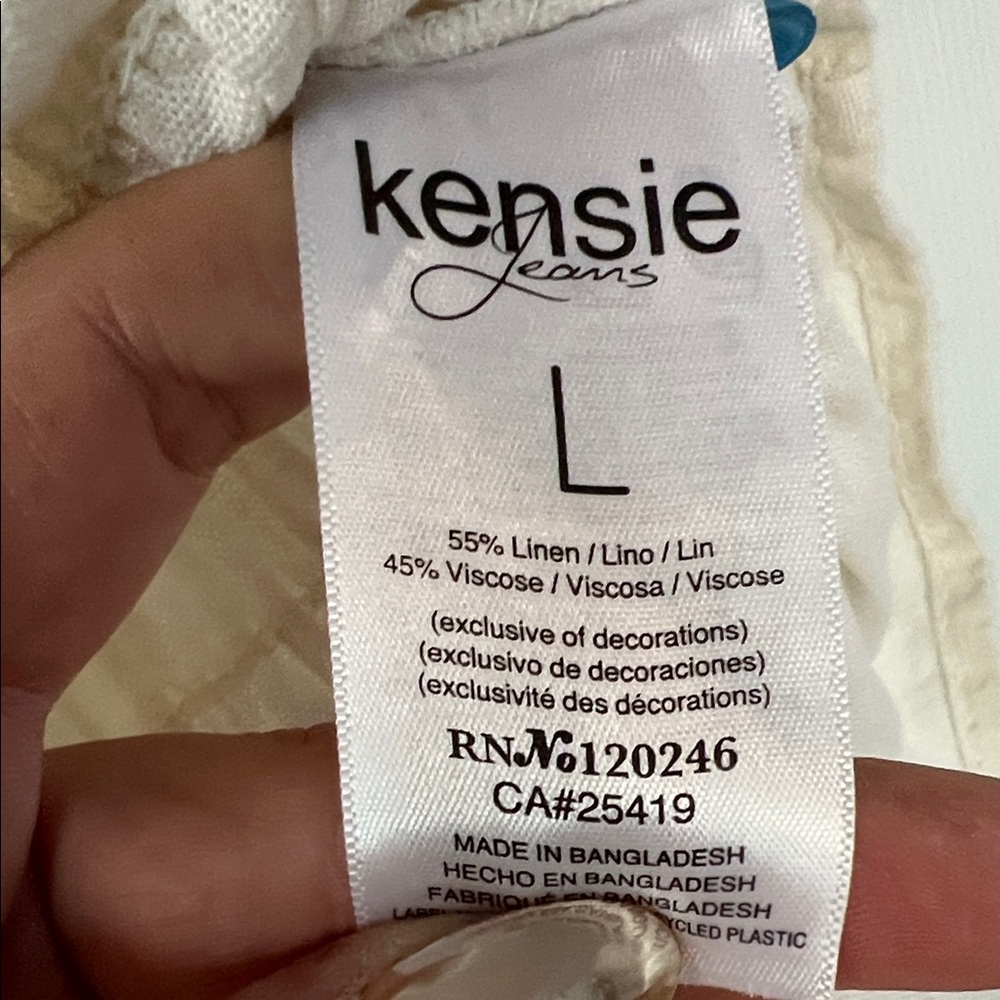 Kensie Cream Puff Sleeve Blouse - Picture 3 of 4